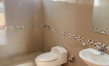 VENDO HERMOSO Y AMPLIO DUPLEX CERCA AL CLUB INTERNACIONAL 410M2