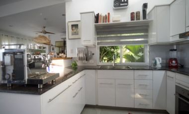 FOR SALE!! MODERN TWO STORY VILLA WITH PRIVATE POOL