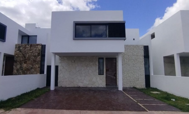 Casa en venta en Mérida con Paneles Solares