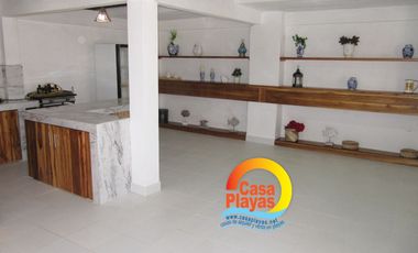 Casa con Vista Al Mar de Venta en Playas, Vía a Data.