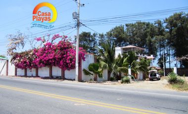 Casa con Vista Al Mar de Venta en Playas, Vía a Data.