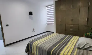 Casa en Venta de 3 Pisos, en Residencial Los Cedros, en Pachuca, Hidalgo.