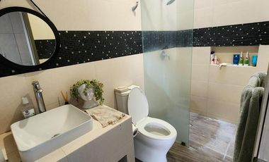 Casa en Venta de 3 Pisos, en Residencial Los Cedros, en Pachuca, Hidalgo.