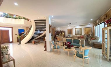 Casa vista al río en venta Km 1 vía Samborondón