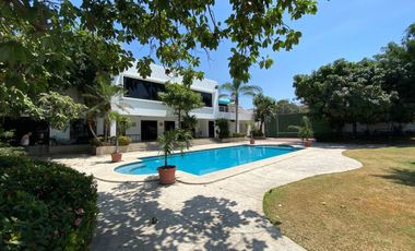 Casa vista al río en venta Km 1 vía Samborondón