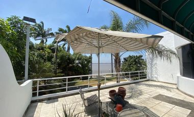 Casa vista al río en venta Km 1 vía Samborondón