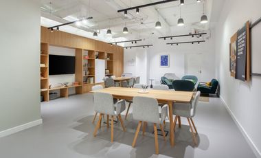 Oficina de espacio abierto con todos los servicios para ti y tu equipo en Chia, Spaces Sybellius