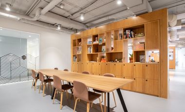 Oficina de espacio abierto con todos los servicios para ti y tu equipo en Chia, Spaces Sybellius