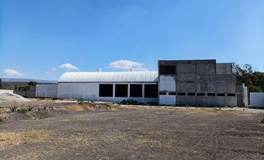 BODEGA DE CON AMPLIO TERRENO EN JOFRE QUERETARO VB06