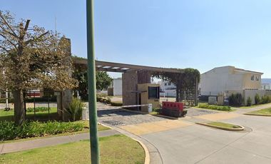 iInvierte Inteligente, Compra Cesión de Derechos! Venta de hermosa propiedad en av. Del Sendero. Zapopan, Jalisco.