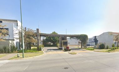 iInvierte Inteligente, Compra Cesión de Derechos! Venta de hermosa propiedad en av. Del Sendero. Zapopan, Jalisco.