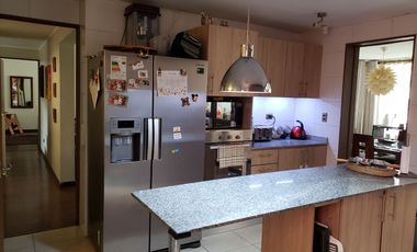 Se vende casa En Los Poleros, Polo B. Machali