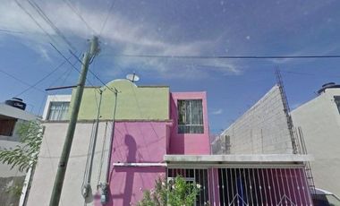 Casa en Col. Los Muros, Reynosa, ¡Compra directa con el Banco, no se aceptan créditos!