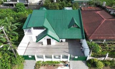 8BR Bungalow House for Rent at Quezon City