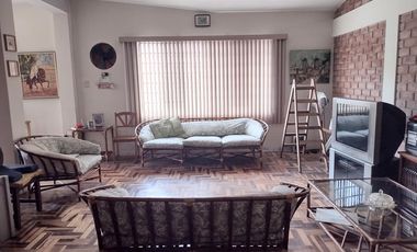 VENTA CASA SANTA EULALIA CONDOMINIO CERCA PLAZA PRINCIPAL 860 M2 185 MIL DOLARES