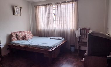 VENTA CASA SANTA EULALIA CONDOMINIO CERCA PLAZA PRINCIPAL 860 M2 185 MIL DOLARES