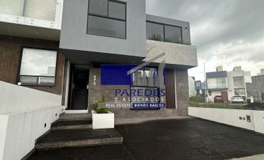 C113 Casa Nueva en venta 3 recamaras, Estudio, Sala tv, Fracc. Privado LomAlta Morelia