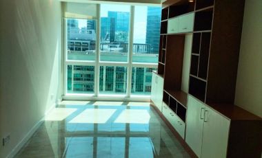 For Sale: 8 Forbestown Road 2-BEDROOM Condo with Parking in Burgos Circle BGC Taguig