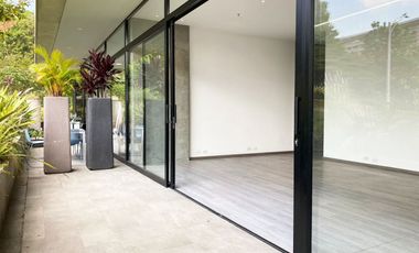 PR26018 Local en arriendo en el sector Las Lomas