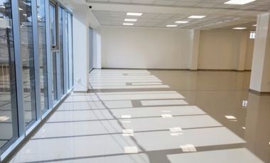 Edificio en Lomas Manuel Àvila Camacho