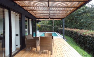 Casa en Arriendo Sector Alto de las Palmas - Envigado