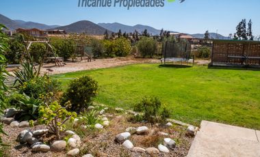 Centro de eventos 5.000 m2, a 25 minutos de La Serena. $340 millones