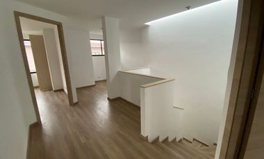 VENTADE  CASA POR ESTRENAR,  DEAN SECTOR GUTENBERG SCHULE  VALLE DE LOS CHILLOS