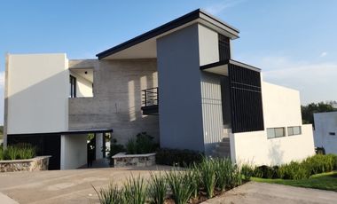 Terreno en Coto Grand, en Capital Norte con casa club