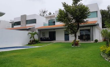 Casa con 4 Recamaras solo en condominio a 15 minutos de Cuernavaca en Xochitepec Morelos