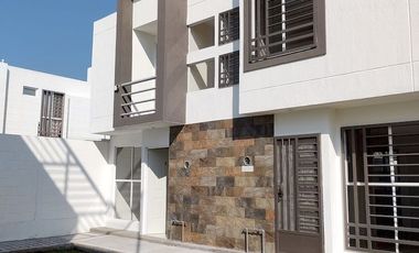 Casa Nueva en Venta con alberca en Emiliano Zapata, Morelos.