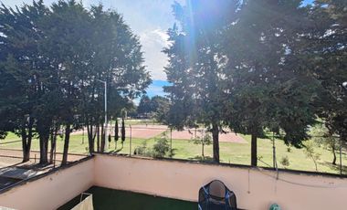 Casa en venta en Metepec en Xinantecatl en esquina a lado del parque