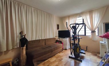 Casa en venta en Metepec en Xinantecatl en esquina a lado del parque