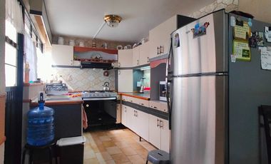 Casa en venta en Metepec en Xinantecatl en esquina a lado del parque