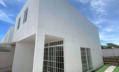 CASA EN VENTA EN RESIDENCIAL EL DORADO, SALIA A SILAO, PUERTO INTERIOR,FRACC. PRIVADO, EN LEÓN GTO