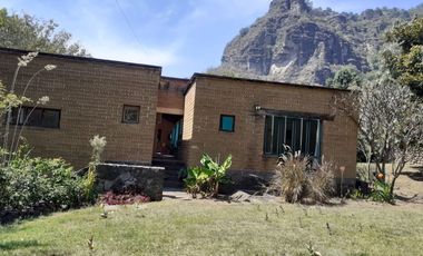 Casa en venta en Amatlán de  Quetzalcóatl, Tepoztlán Morelos