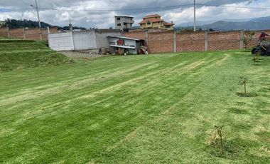 VENTA TERRENOS EN CAYAMBE