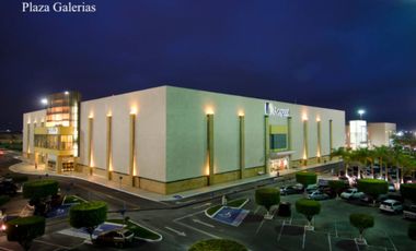 Residencia con jardín, alberca, cochera para 2 autos, en venta, Xcanatun, Merida, Yucatan.
