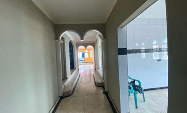 Se alquila edificio esquinero, Ayacucho y la 10ma