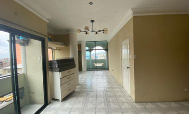 Se alquila edificio esquinero, Ayacucho y la 10ma