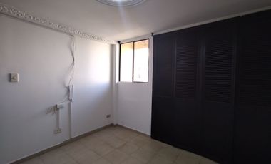 Apartamento en arriendo en Riomar.