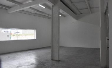 RENTA Nave Industrial Nueva en Santa Catarina