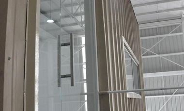 RENTA Nave Industrial Nueva en Santa Catarina