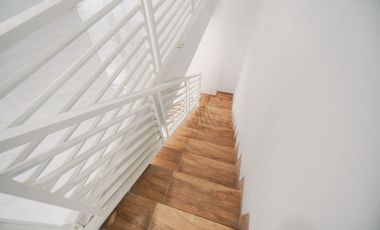 Rumah 3 Kamar SHM 6 Menit ke RS Taman Harapan Baru Hadap Timur J-38437