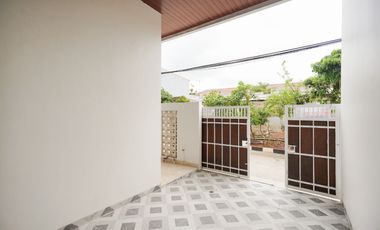 Rumah 3 Kamar SHM 6 Menit ke RS Taman Harapan Baru Hadap Timur J-38437