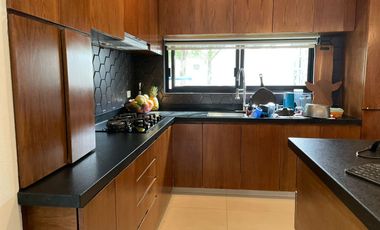 EN VENTA HERMOSA RESIDENCIA EN EL EXCLUSIVO FRACCIONAMIENTO 