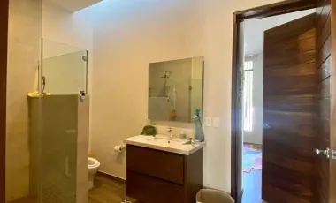 EN VENTA HERMOSA RESIDENCIA EN EL EXCLUSIVO FRACCIONAMIENTO 
