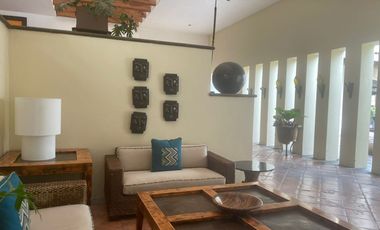 EN VENTA HERMOSA RESIDENCIA EN EL EXCLUSIVO FRACCIONAMIENTO 