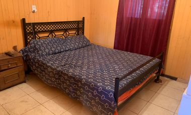 Se vende parcela 7.430 m2 con casa en Pelarco
