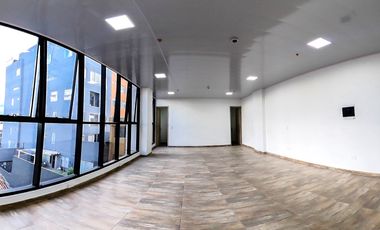 Arriendo Oficina Calle 106 con Autopista Norte - Recorrido Virtual 360°