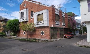 VENDEMOS EDIFICIO EN LA CIUDAD DE GIRARDOT.